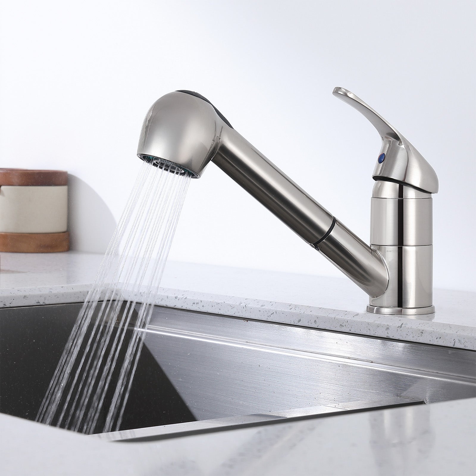 Robinet de Cuisine avec Douchette Extractible Mitigeur de cuisine 180° Bec Rotatif Mitigeur d'Évier en Acier inoxydable Mitigeur Cuisine et Chaude et Froide Noir