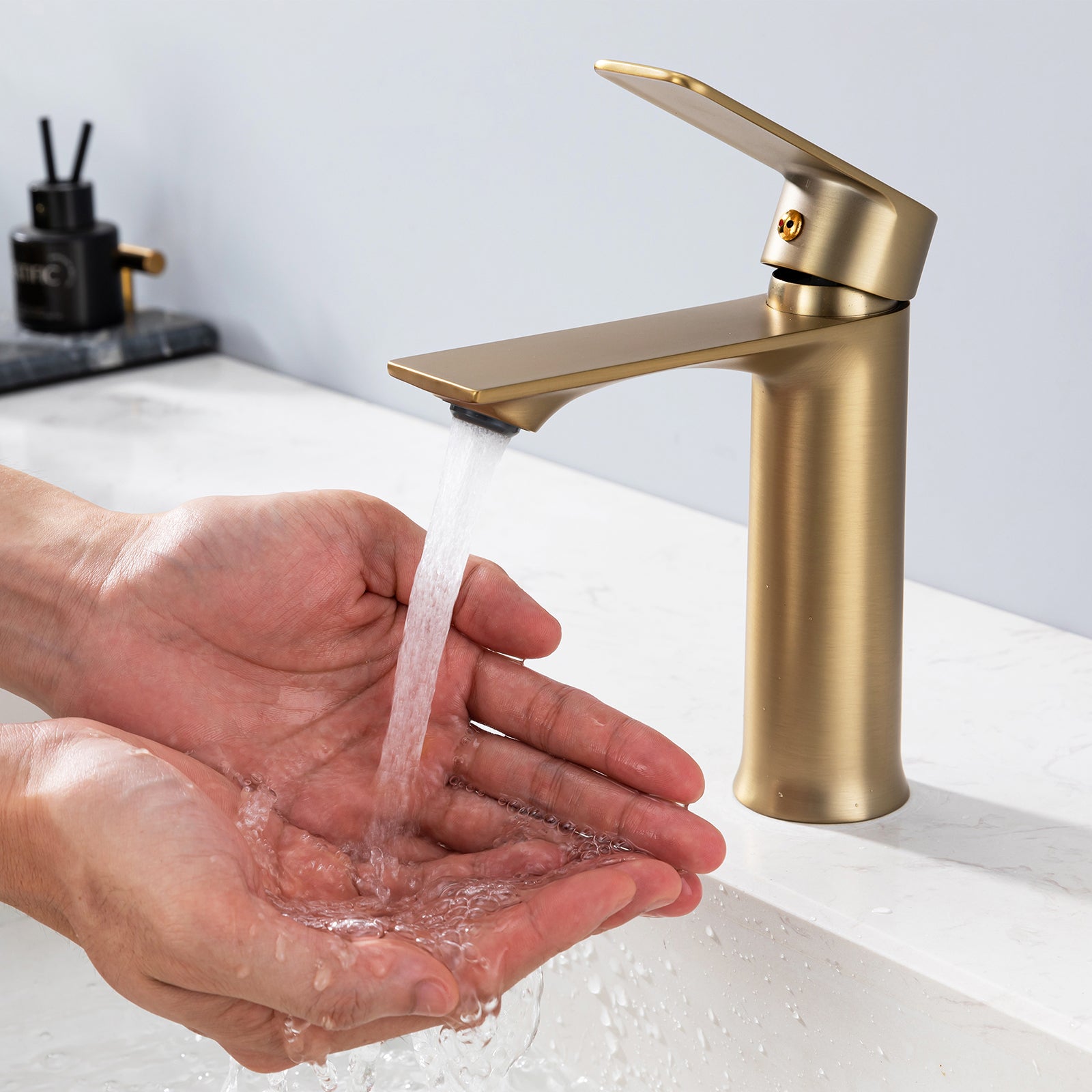 Homelody Mitigeur Lavabo Doré Monocommande – Robinet Salle de Bain en Inox, Température et Débit Réglables