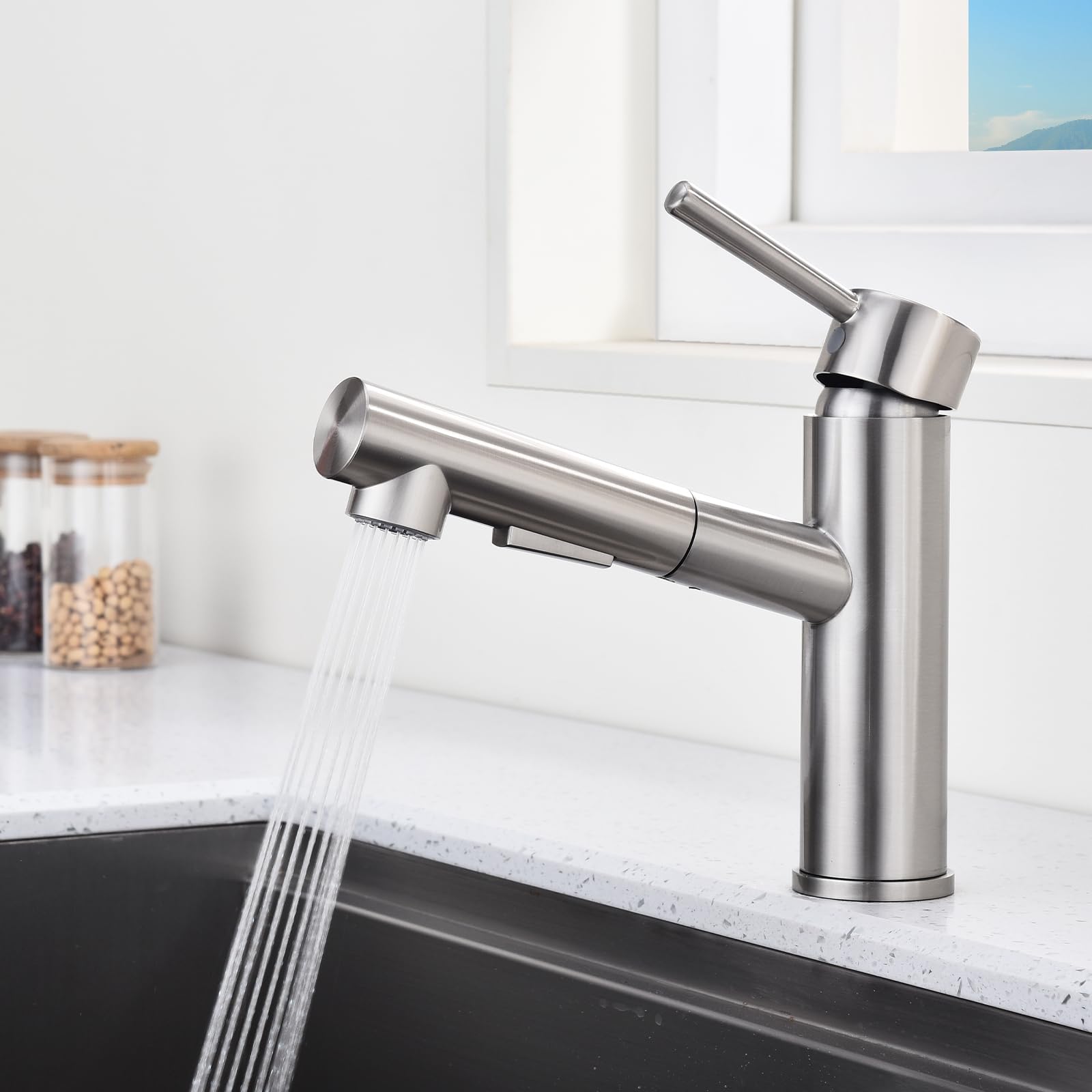 Mitigeur de cuisine moderne avec douchette - Doré brossé - Corbeau Mitigeur de cuisine moderne avec douchette - Doré brossé - Corbeau